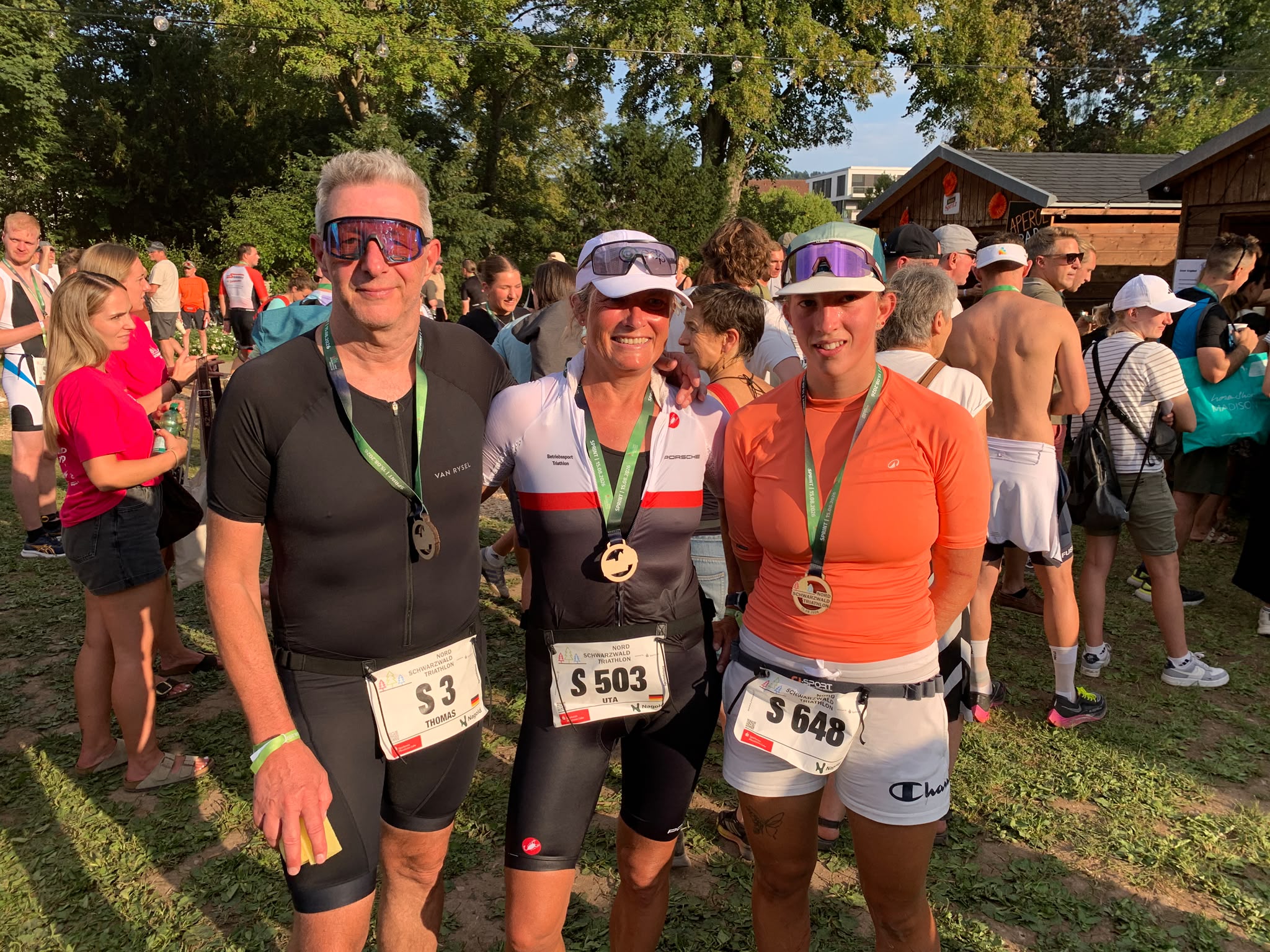 Drei Atleth*innen vom SV Bondorf beim Nordschwarzwald Triathlon Drei Atleth*innen vom SV Bondorf beim Nordschwarzwald Triathlon
