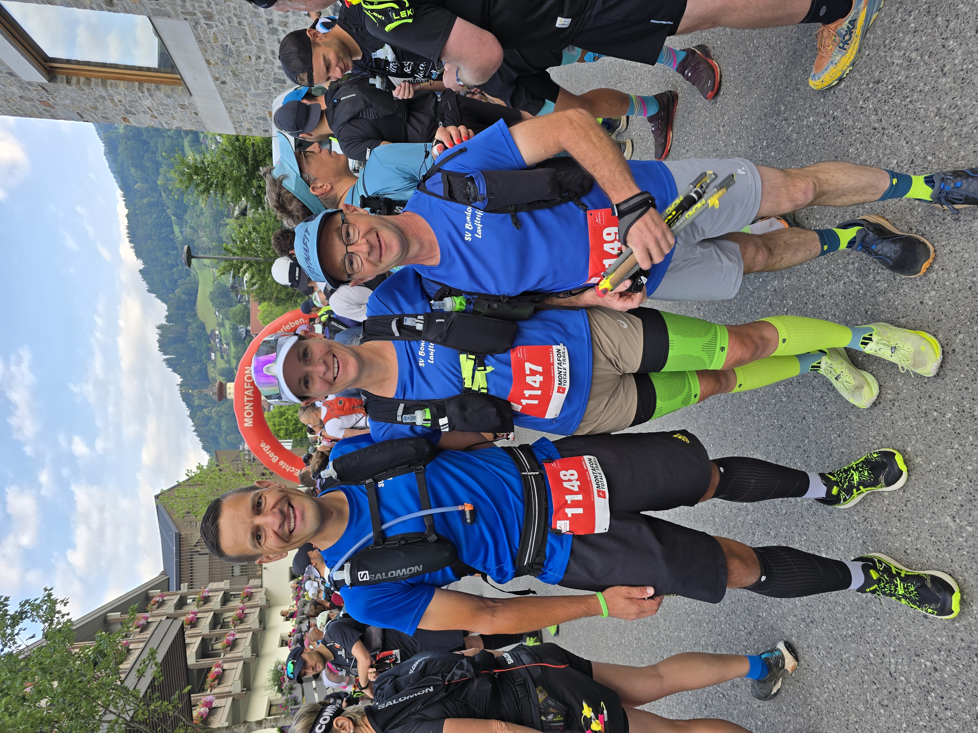 Die Läufer/in des Lauftreff am Start des MTT Thomas Legnavsky, Viktoria Heilig und Jan Semmelmann (v.l.n.r.)