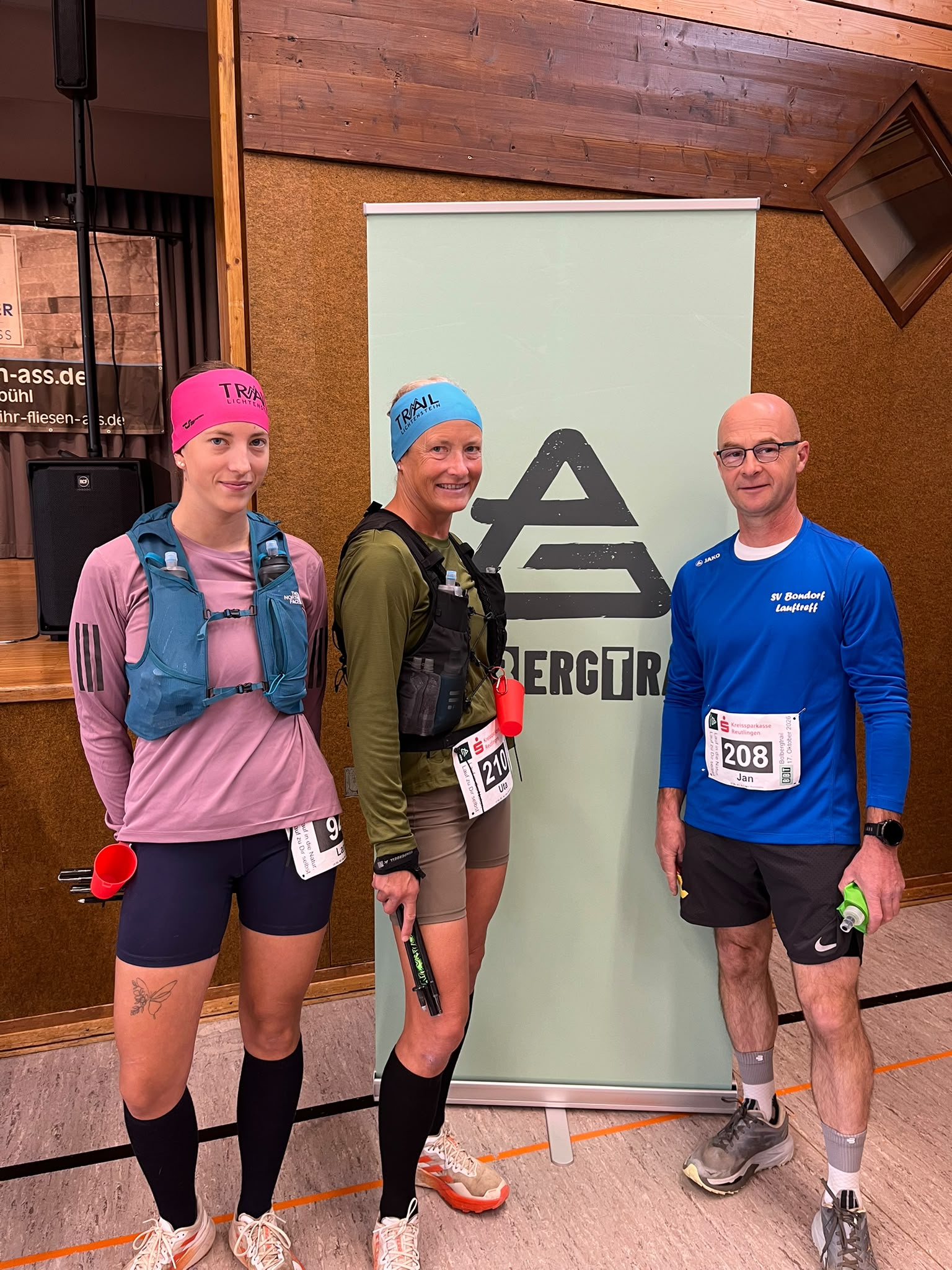 Drei Teilnehmende vom Lauftreff beim Bolbergtrail 2026 Drei Teilnehmende vom Lauftreff beim Bolbergtrail 2026